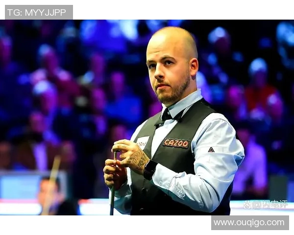 关注球员在赛场上的拼搏状态与竞技表现的深度分析与解读