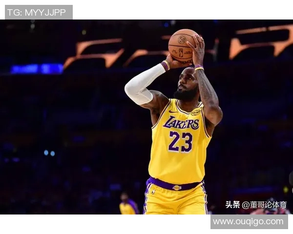 湖人队遭遇老鹰逆转，詹姆斯无奈表情引发热议